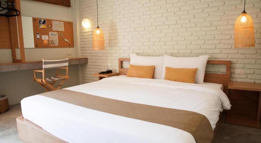 Yellow Moon Hotel Pattaja Kültér fotó