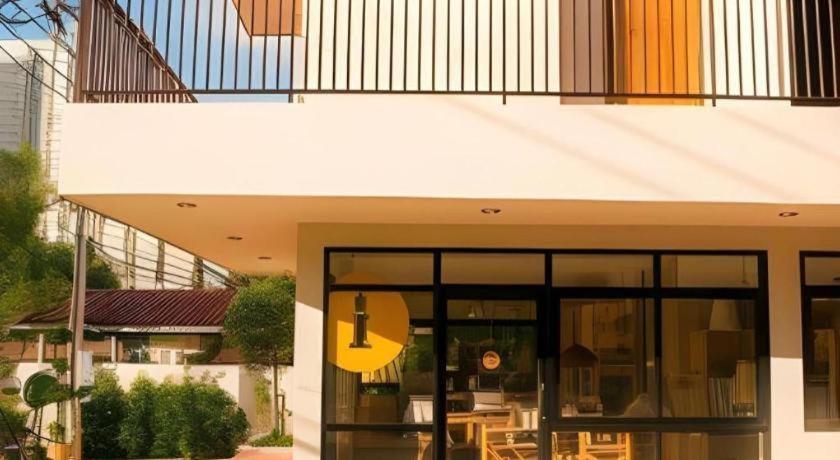 Yellow Moon Hotel Pattaja Kültér fotó